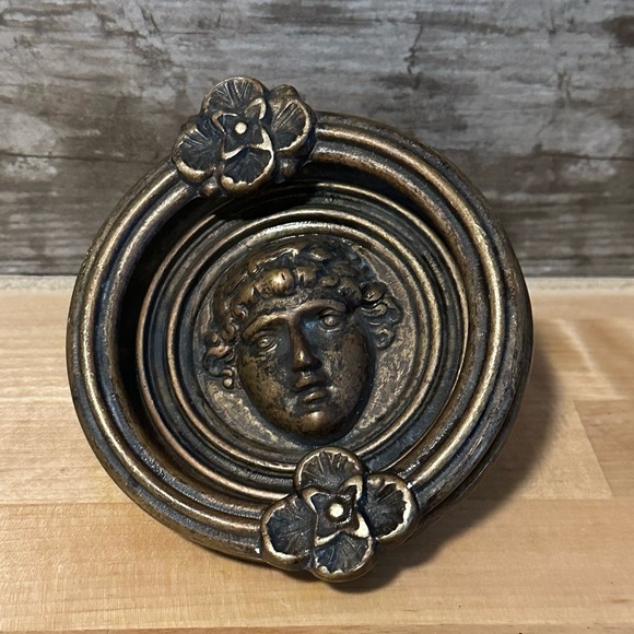 Antique Solid Brass Handcrafted Roman Design Door Knocker - Picture 2 of 6